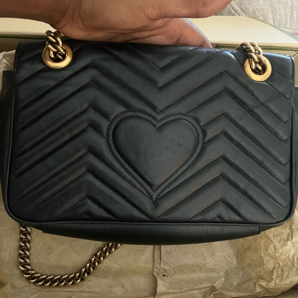 - Gucci Black Shoulder Bag - Picture 5 of 16